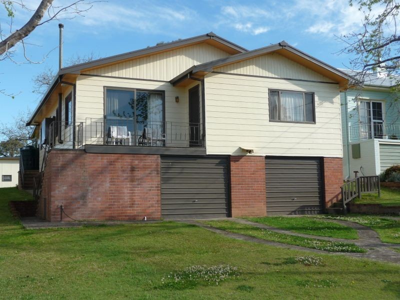 14 Appletree Street, Wingham NSW 2429