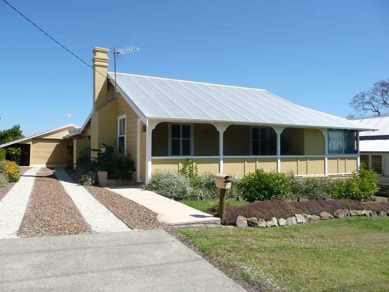 32 Wyoming Street, Wingham NSW 2429