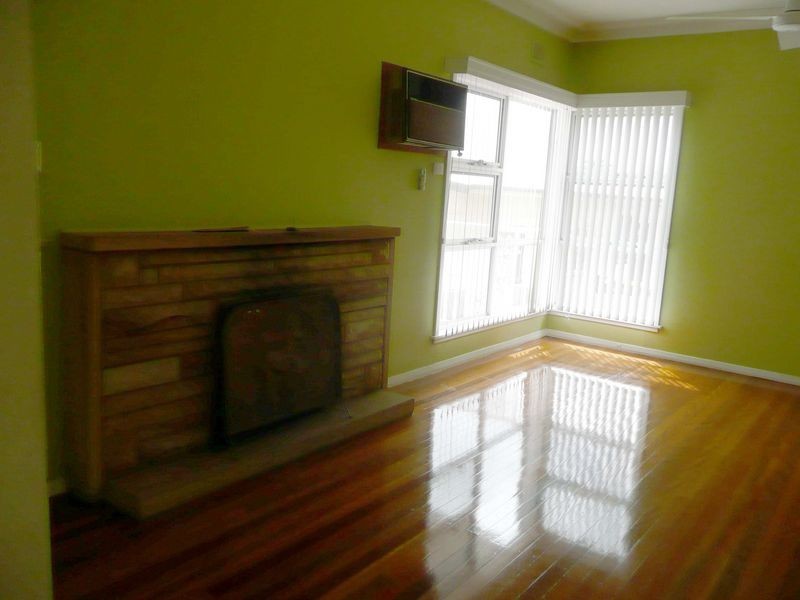 4 McPherson Street, Wingham NSW 2429