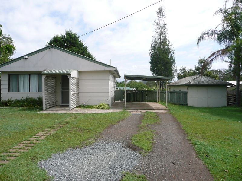 37 Murray Road, Wingham NSW 2429