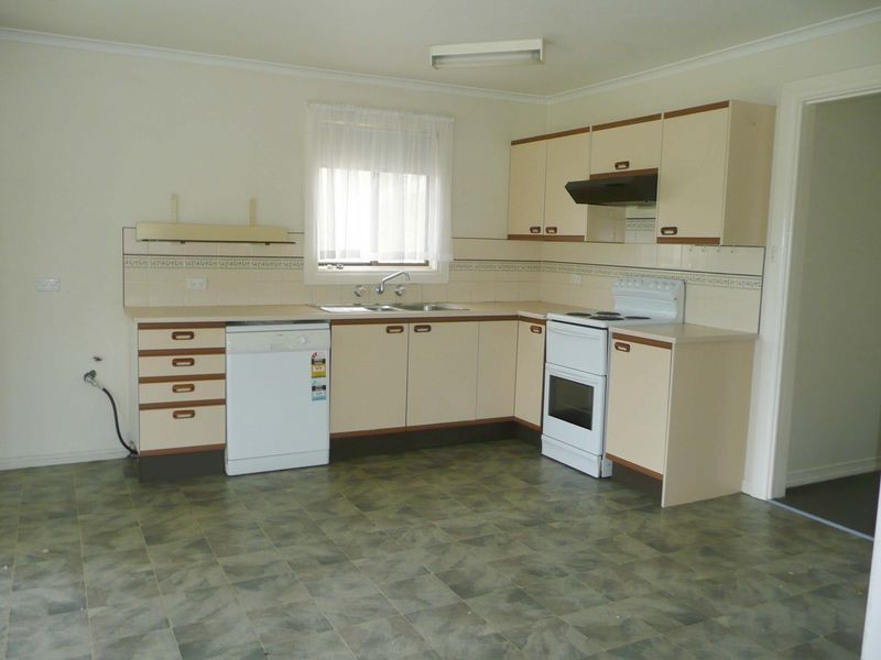 37 Murray Road, Wingham NSW 2429