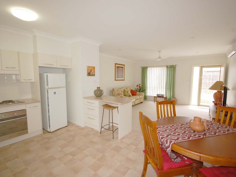 2/39 Combined Street, Wingham NSW 2429