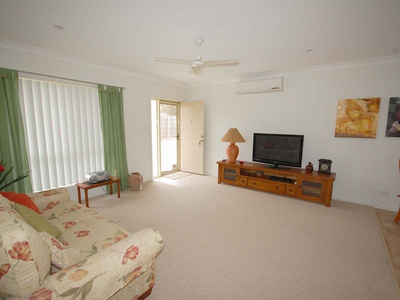 2/39 Combined Street, Wingham NSW 2429