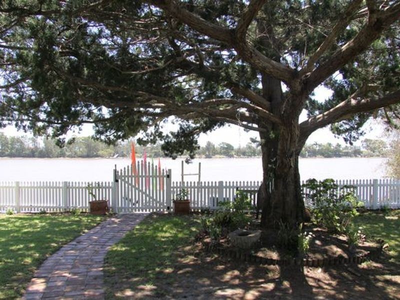 Oxley Island NSW 2430