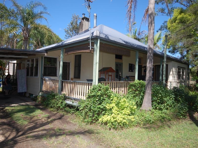 18 Mortimer Street, Wingham NSW 2429