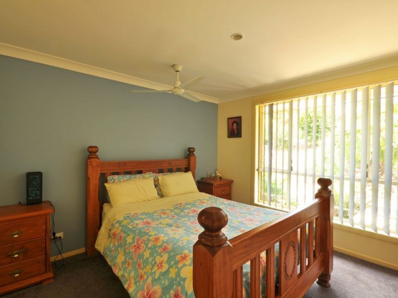 11 Pearson Place, Wingham NSW 2429