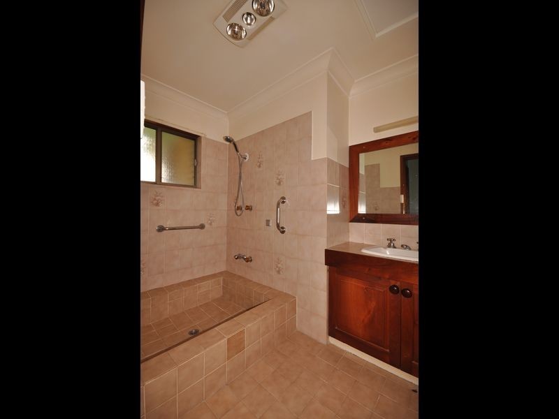 17 East Combined Street, Wingham NSW 2429