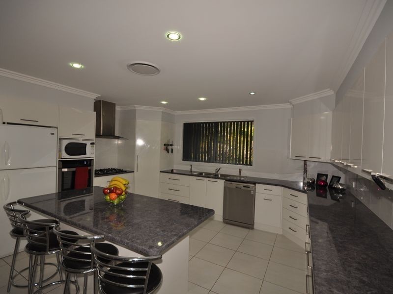 7 Ellenora Circuit, Wingham NSW 2429