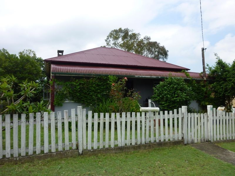 33 Farquhar Street, Wingham NSW 2429