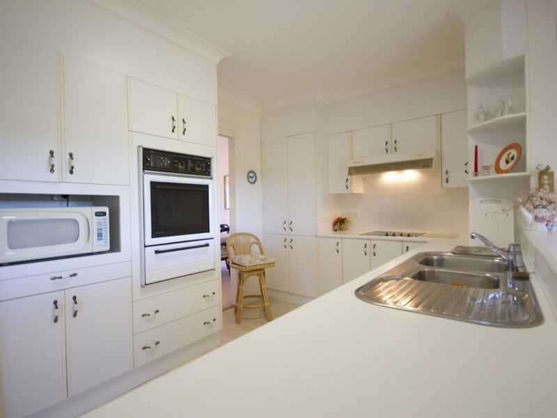 24 Riverview Drive, Wingham NSW 2429