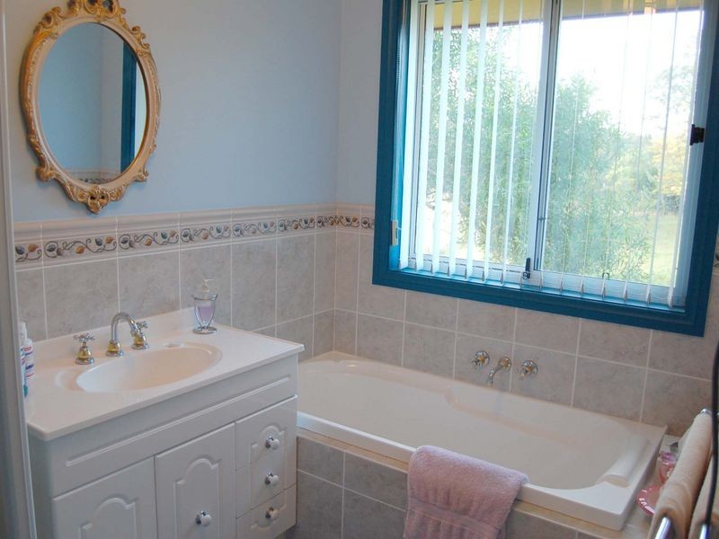 17 Boundary Road, Wingham NSW 2429