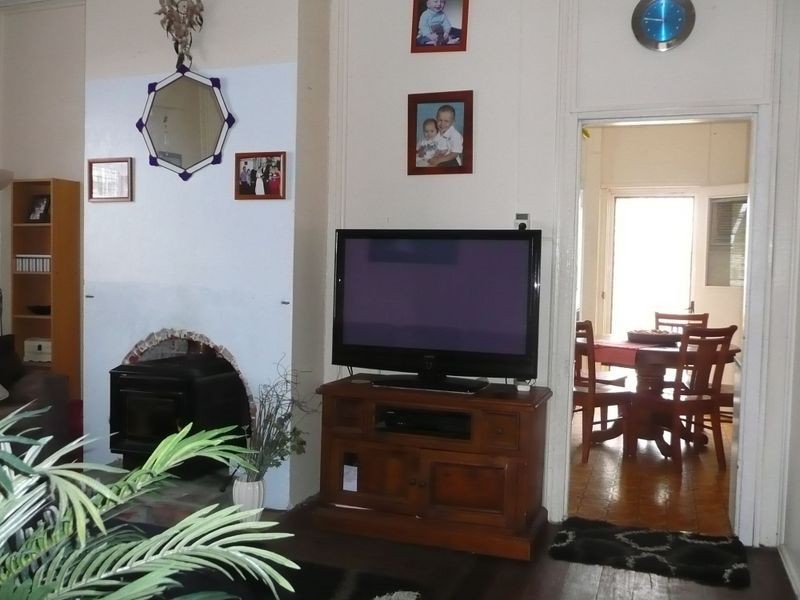 8 Bent Street, Wingham NSW 2429