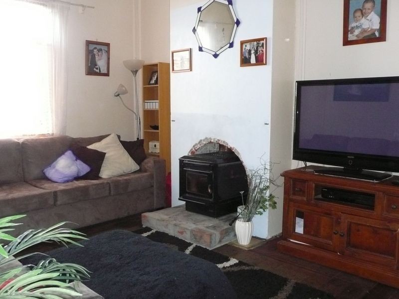 8 Bent Street, Wingham NSW 2429