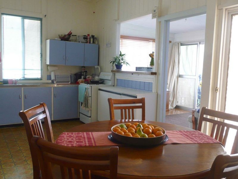 8 Bent Street, Wingham NSW 2429