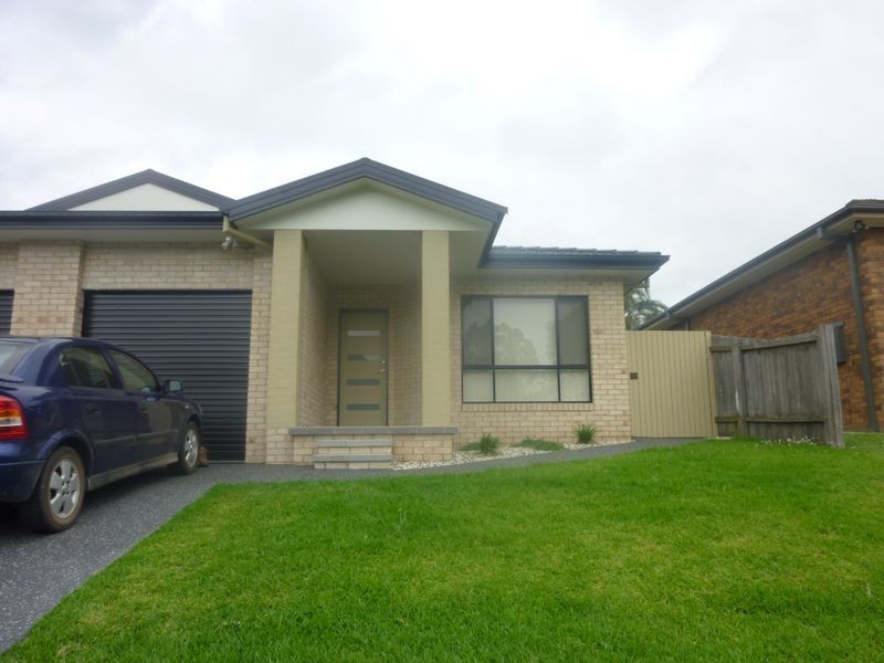 2/10 Bahanas Close, Wingham NSW 2429
