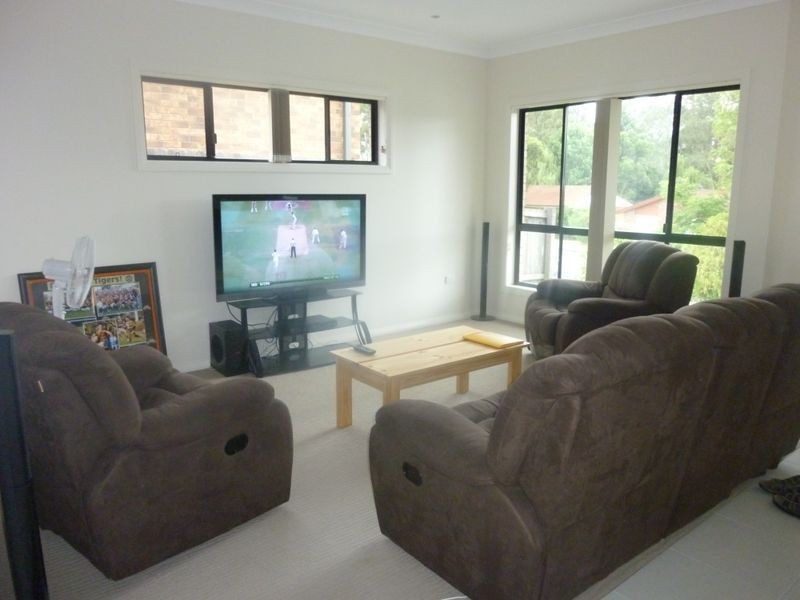 2/10 Bahanas Close, Wingham NSW 2429