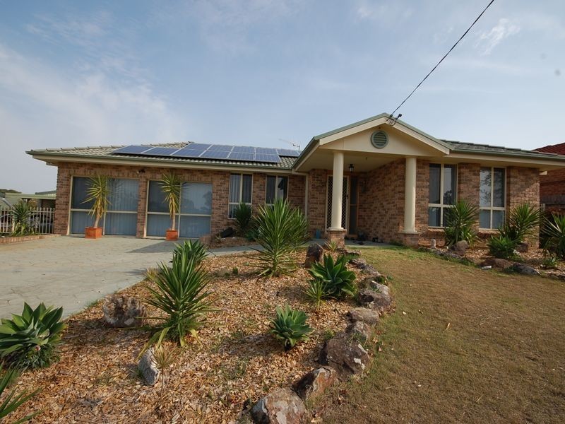 14 Sunset Avenue, Wingham NSW 2429
