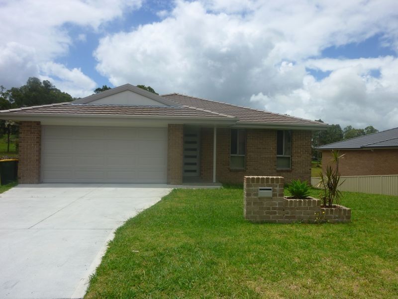 19 Country Club Drive, Wingham NSW 2429