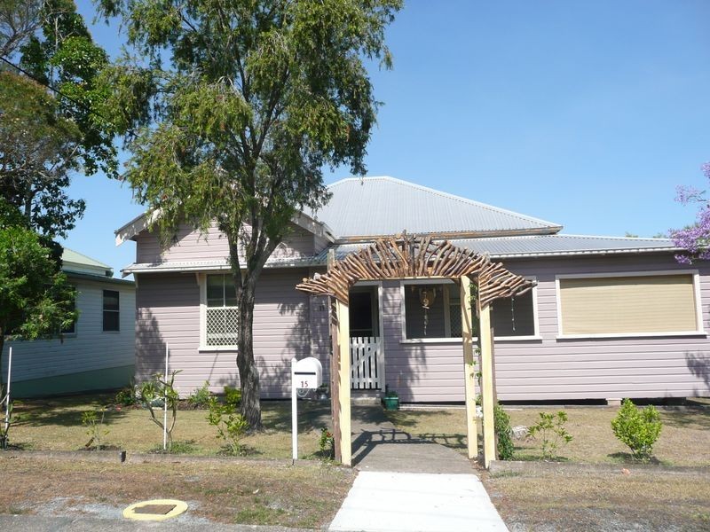 15 Queen Street, Wingham NSW 2429