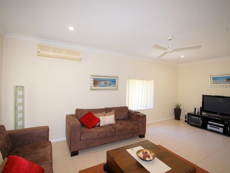 1 Apanie Close, Wingham NSW 2429