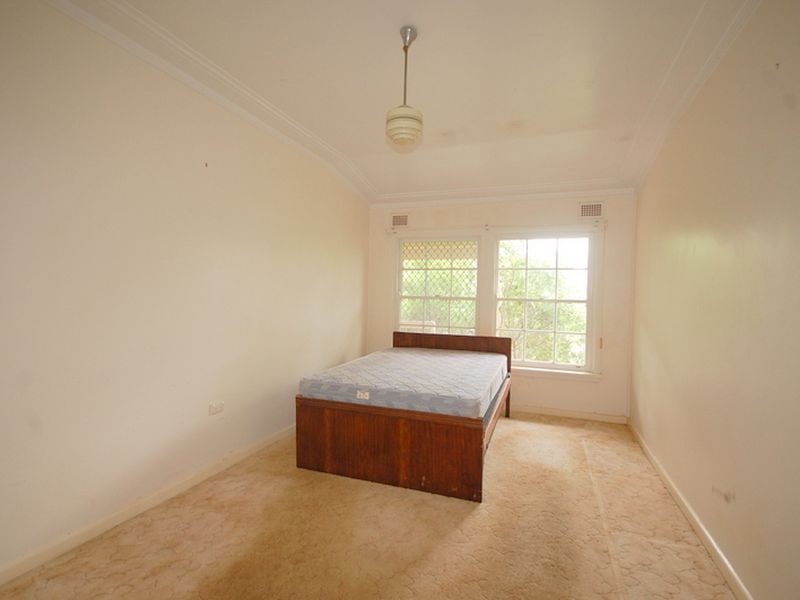 8 Canget Street, Wingham NSW 2429