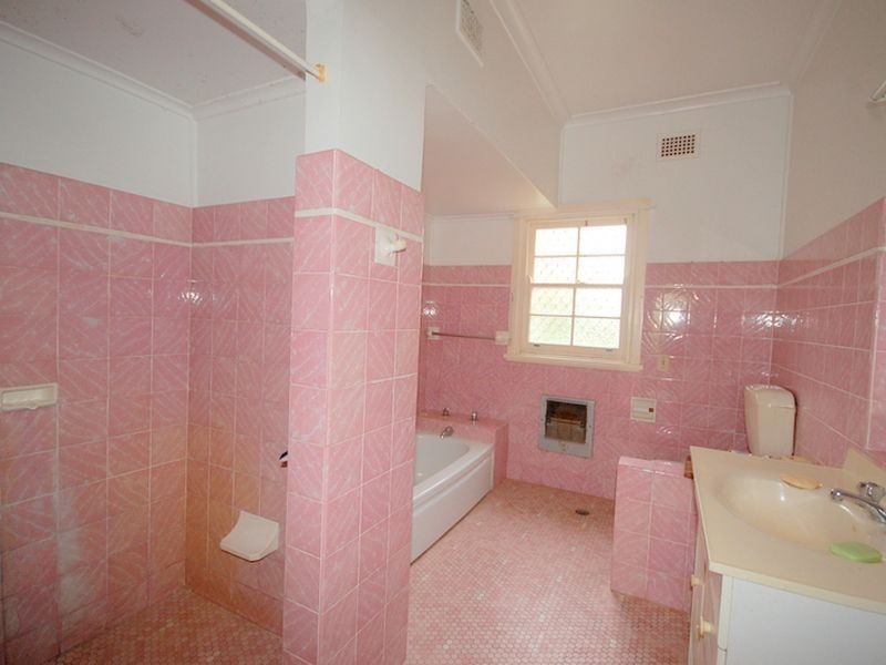 8 Canget Street, Wingham NSW 2429