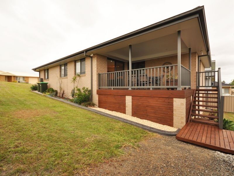 10 Treetops Parade, Wingham NSW 2429