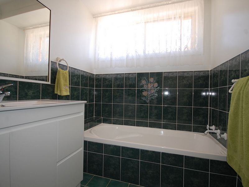 1 Sunset Avenue, Wingham NSW 2429