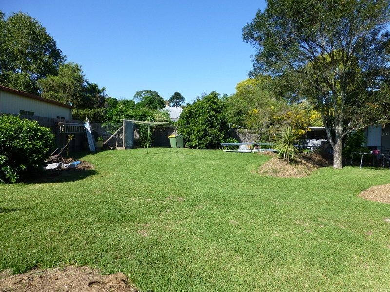 32 Combined Street, Wingham NSW 2429