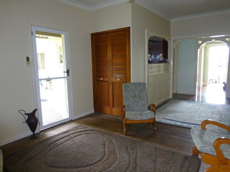 18 Combined Street, Wingham NSW 2429