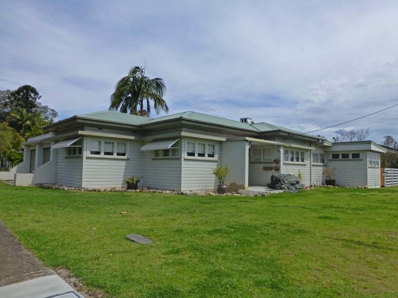 18 Combined Street, Wingham NSW 2429