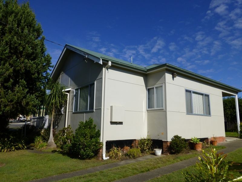 30 Primrose Street, Wingham NSW 2429