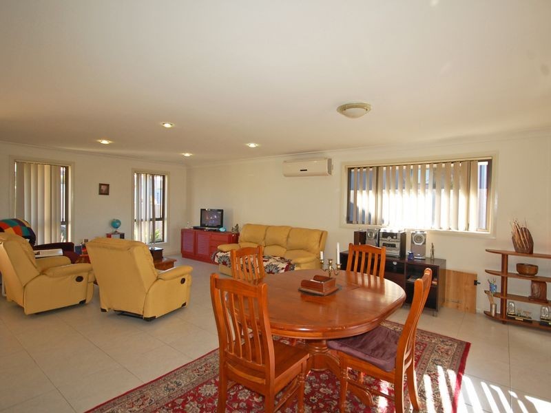 4 Treetops Parade, Wingham NSW 2429