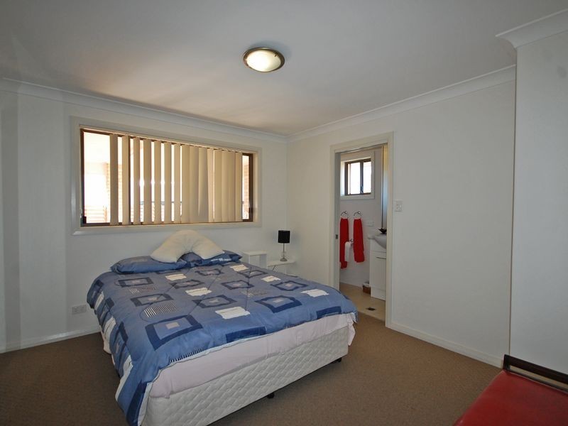 4 Treetops Parade, Wingham NSW 2429