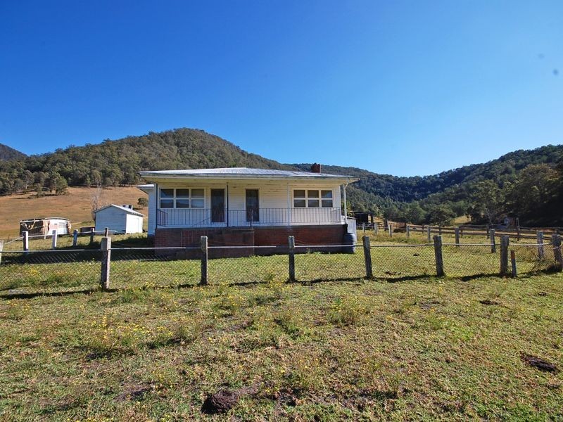 1579 Cells River Road, Cooplacurripa NSW 2424