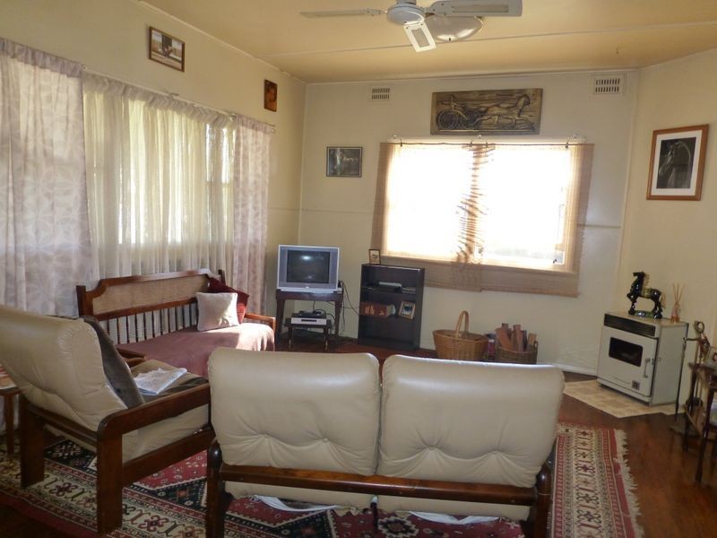 5 Queen Street, Wingham NSW 2429