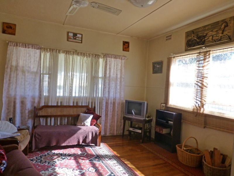 5 Queen Street, Wingham NSW 2429