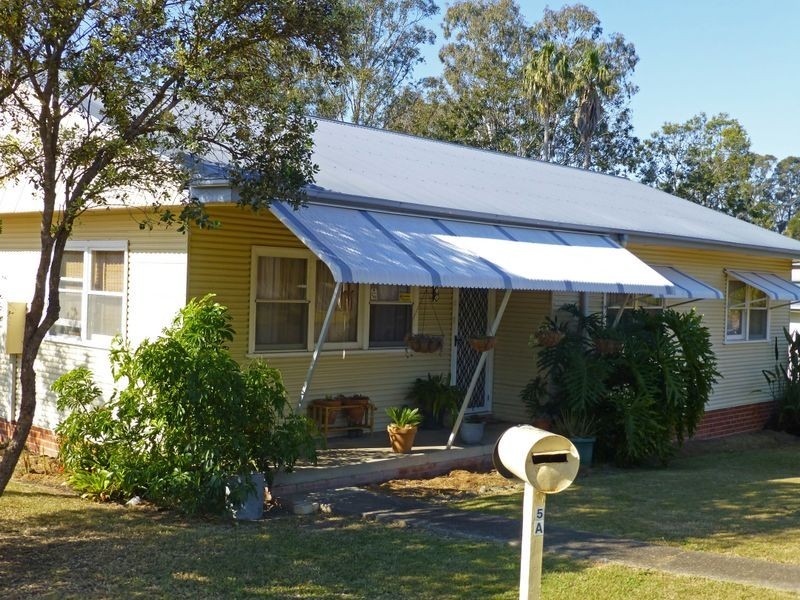 5 Queen Street, Wingham NSW 2429