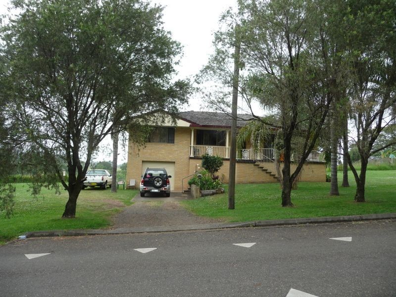 2 Farquhar Street, Wingham NSW 2429