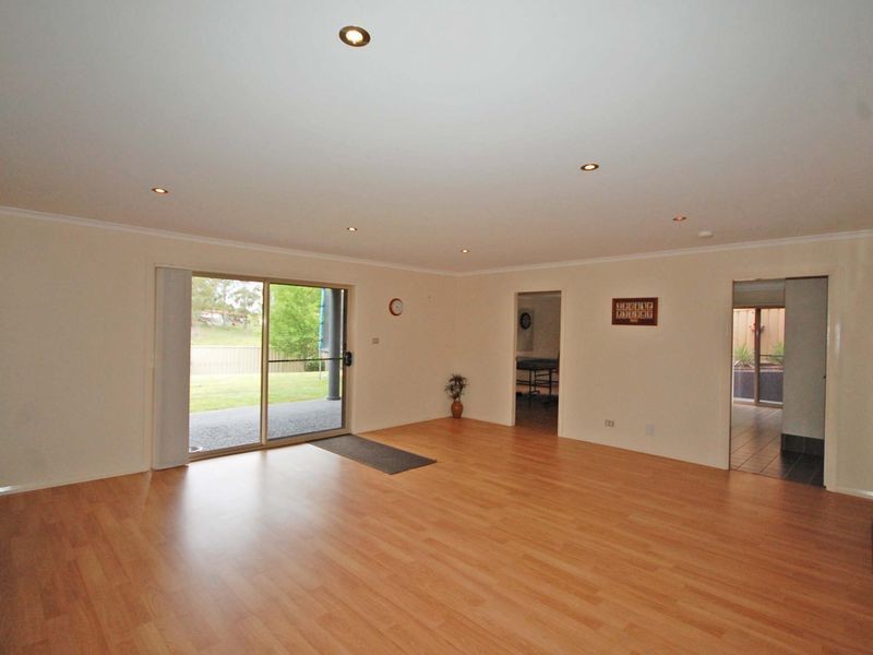 17 Country Club Drive, Wingham NSW 2429