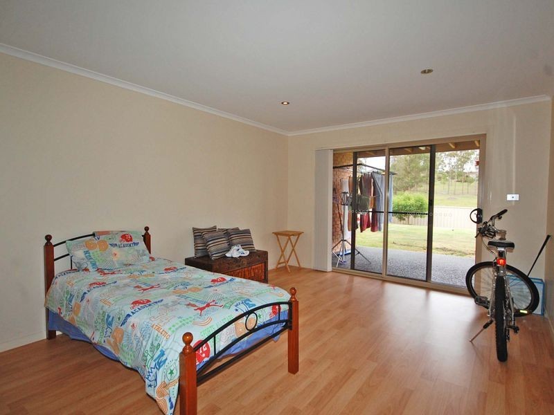 17 Country Club Drive, Wingham NSW 2429