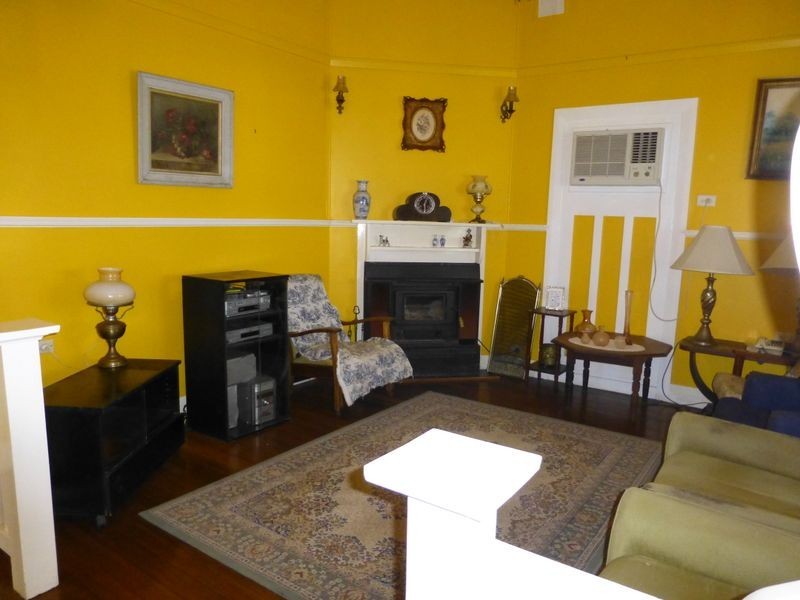 26 Moon Street, Wingham NSW 2429
