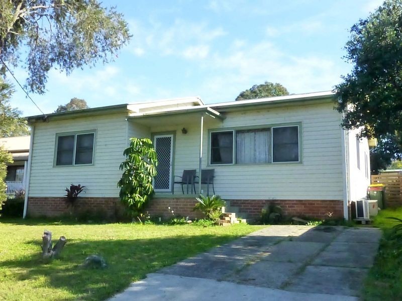 14 Queen Street, Wingham NSW 2429