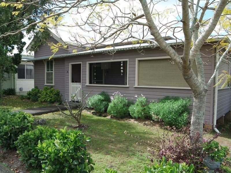 15 Queen Street, Wingham NSW 2429