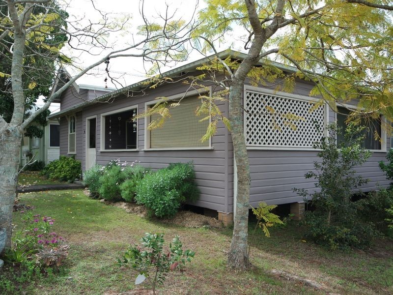 15 Queen Street, Wingham NSW 2429