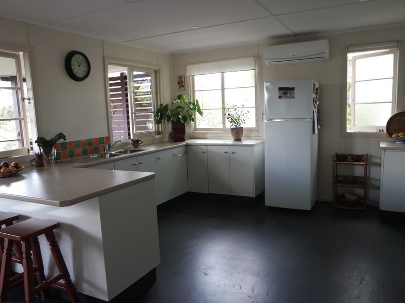 15 Queen Street, Wingham NSW 2429