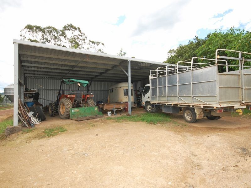 296 Youngs Road, Wingham NSW 2429