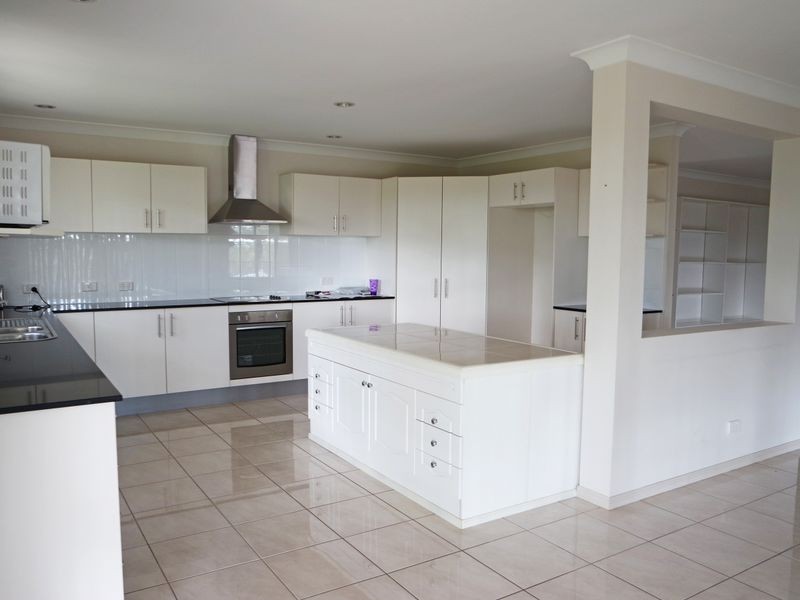 8 Adelaide Close, Wingham NSW 2429