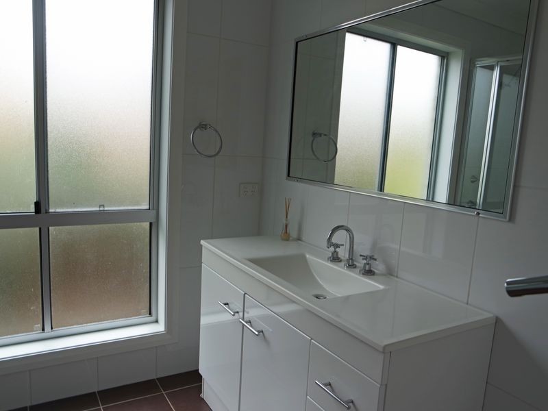 2 Adelaide Close, Wingham NSW 2429