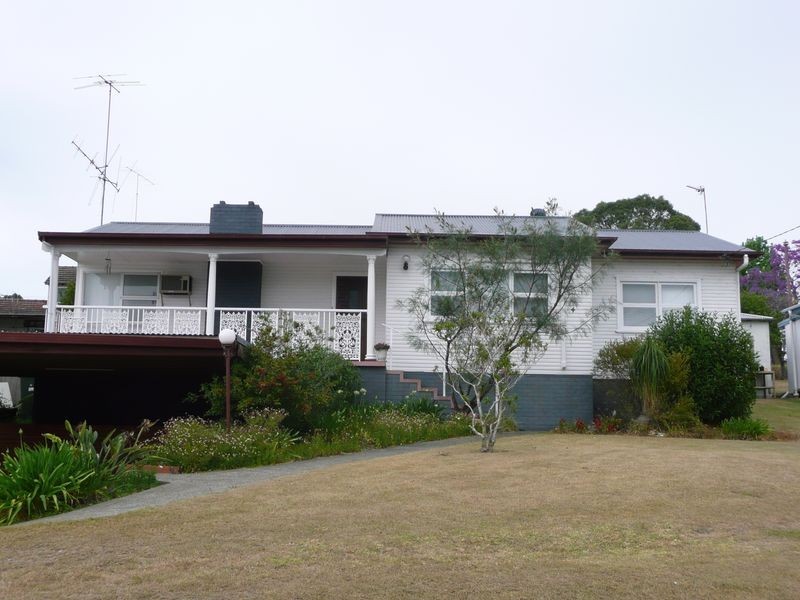 4 McPherson Street, Wingham NSW 2429